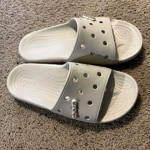 Men’s Crocs Flip Flops Sz 11 (like new only worn once on carpet)